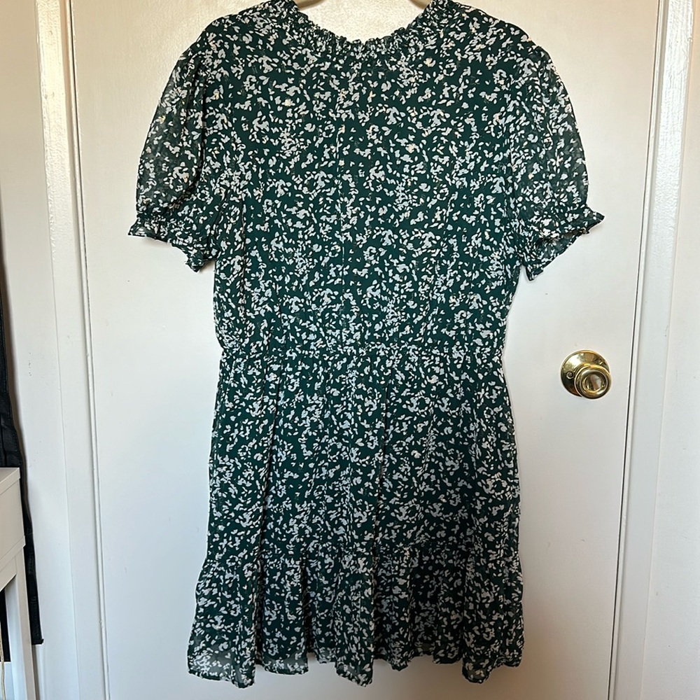 Mini dress with sleeves
